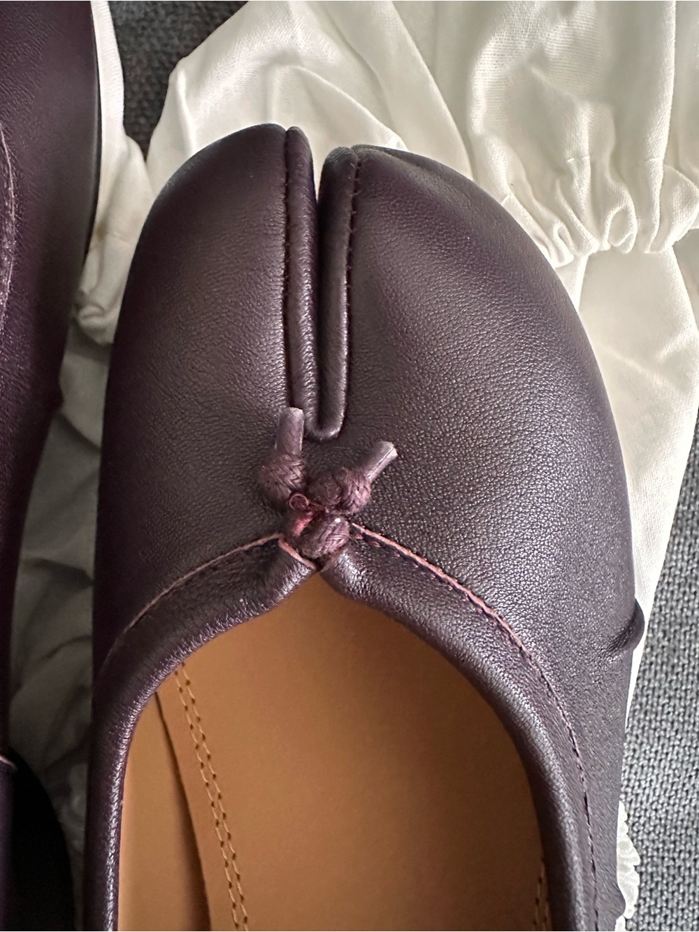 Maison Margiela Tabi Split-Toe ballerina with heel - Picture 8 of 8